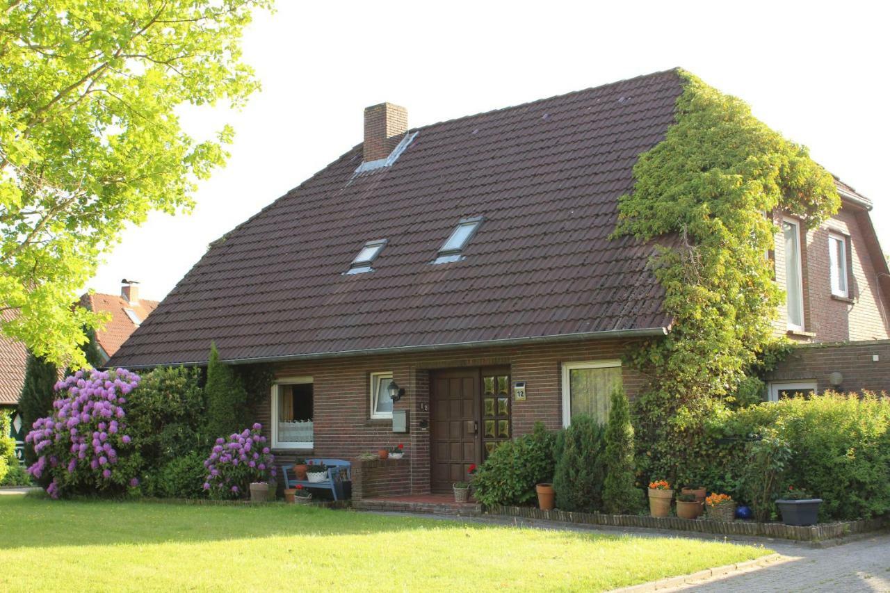 Haus im Wiesengrund Esens Exterior foto